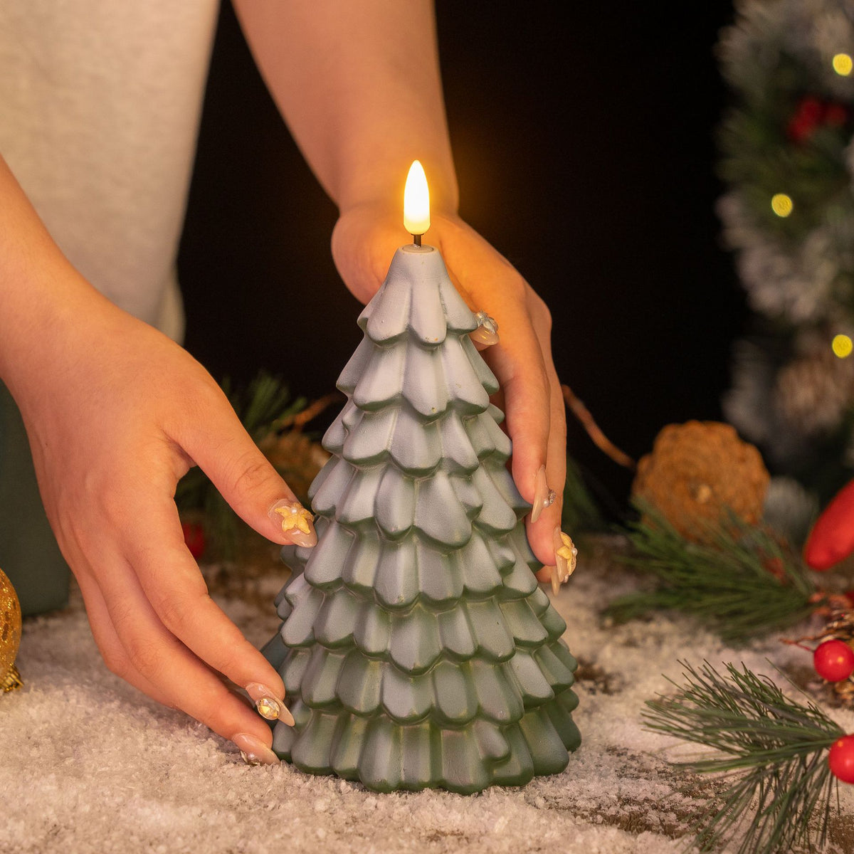 Light-Up Christmas Tree Decoration, 17.2 cm