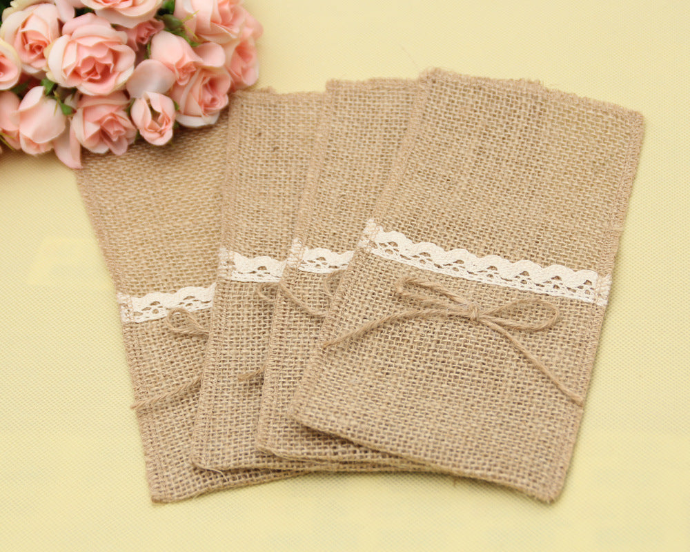Jute & Lace Christmas Cutlery Pocket – image 3