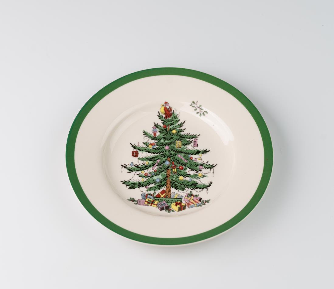 Christmas Tree Porcelain Plates & Bowls – image 2