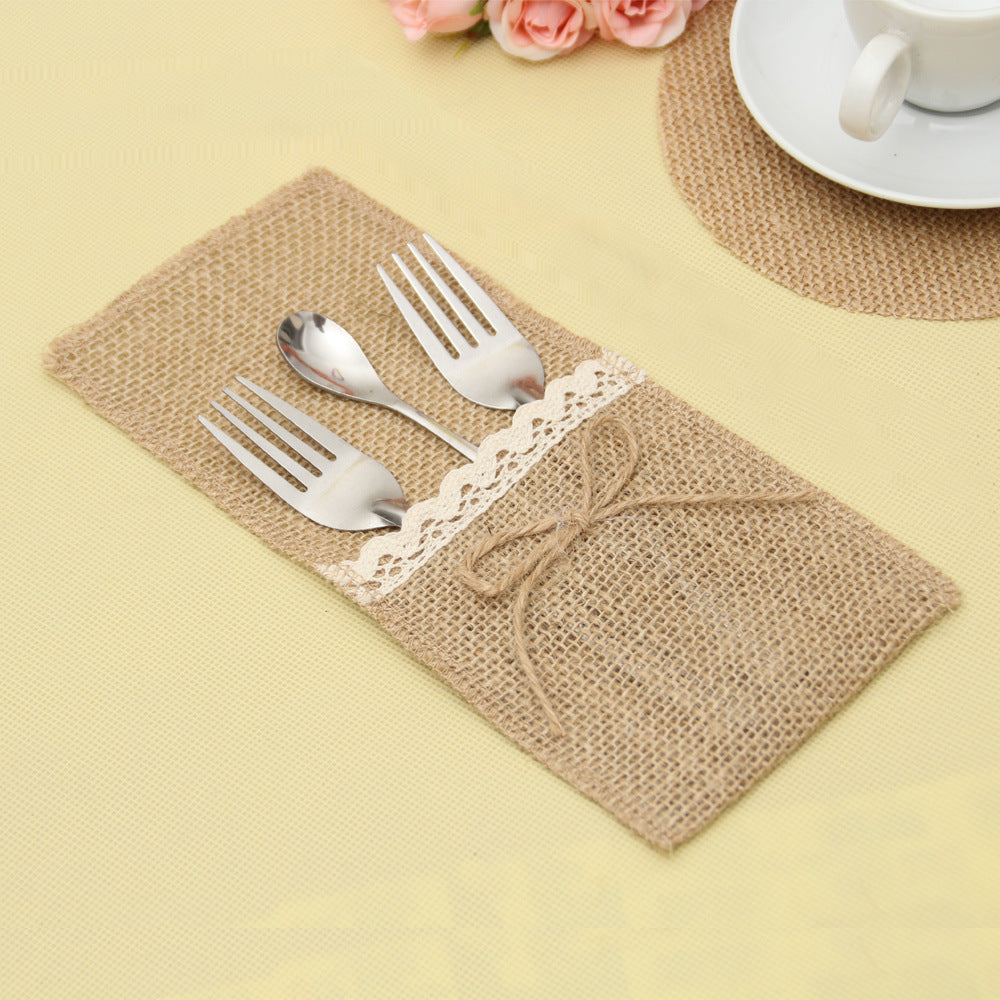 Jute & Lace Christmas Cutlery Pocket – image 4