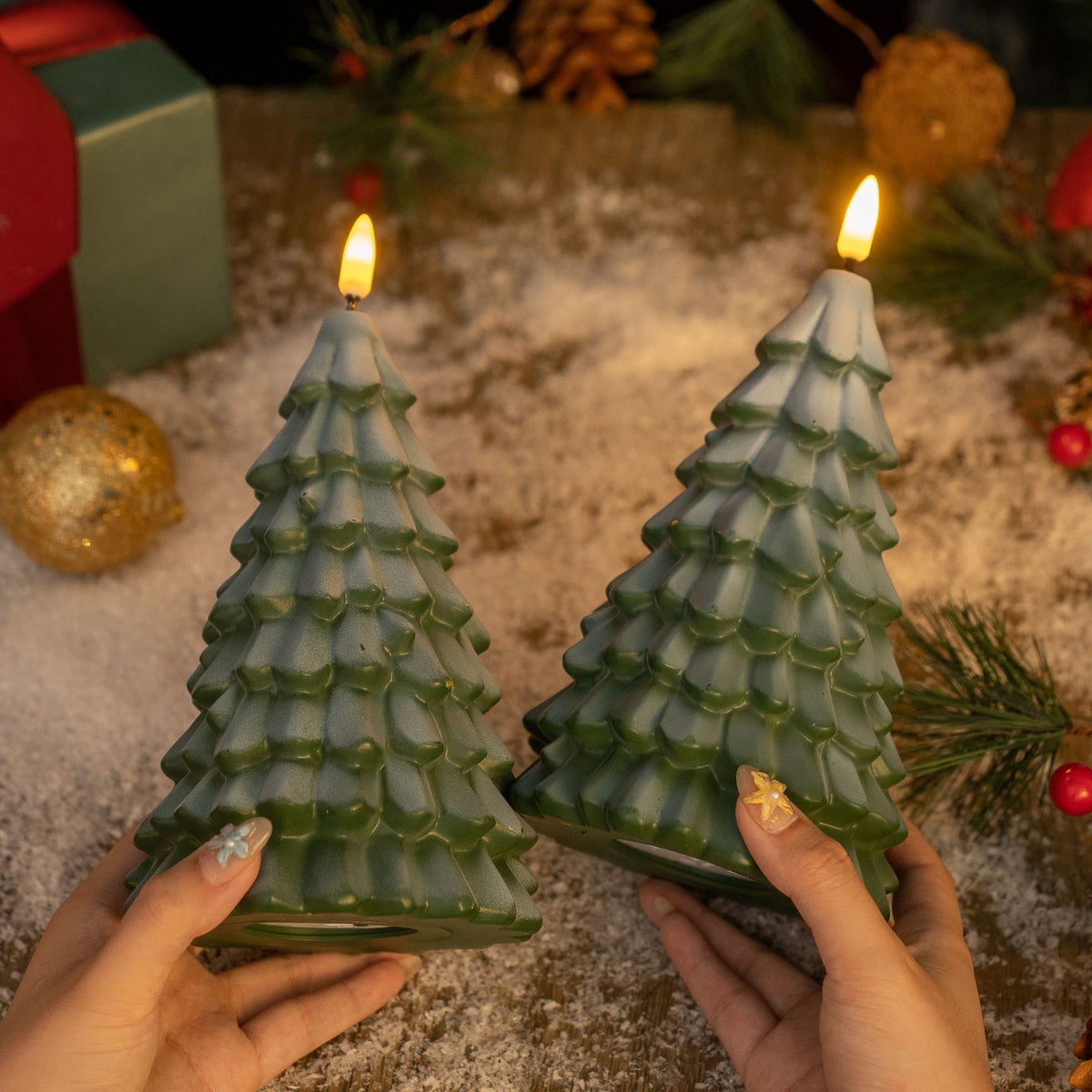 Light-Up Christmas Tree Decoration, 17.2 cm – image 2